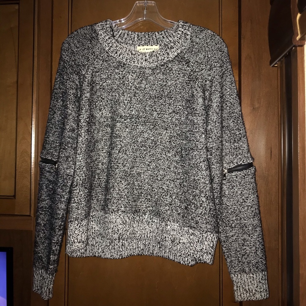 "iF iT WeRe mE"®️ Black & White sweater